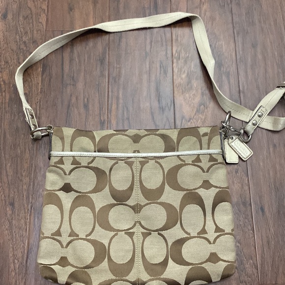 Coach cross body - Picture 2 of 7